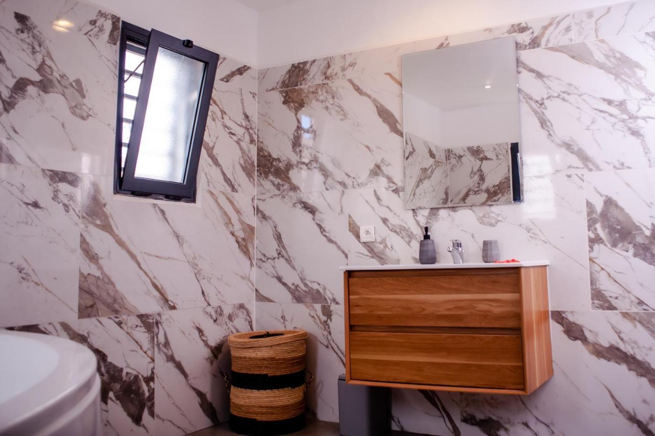 Ampifitia Guest House Антананариву Екстериор снимка