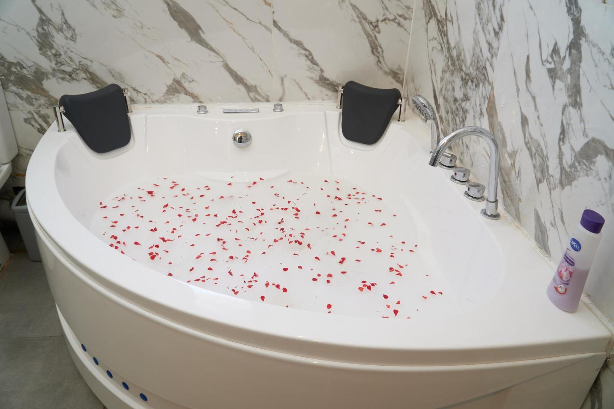 Ampifitia Guest House Антананариву Екстериор снимка